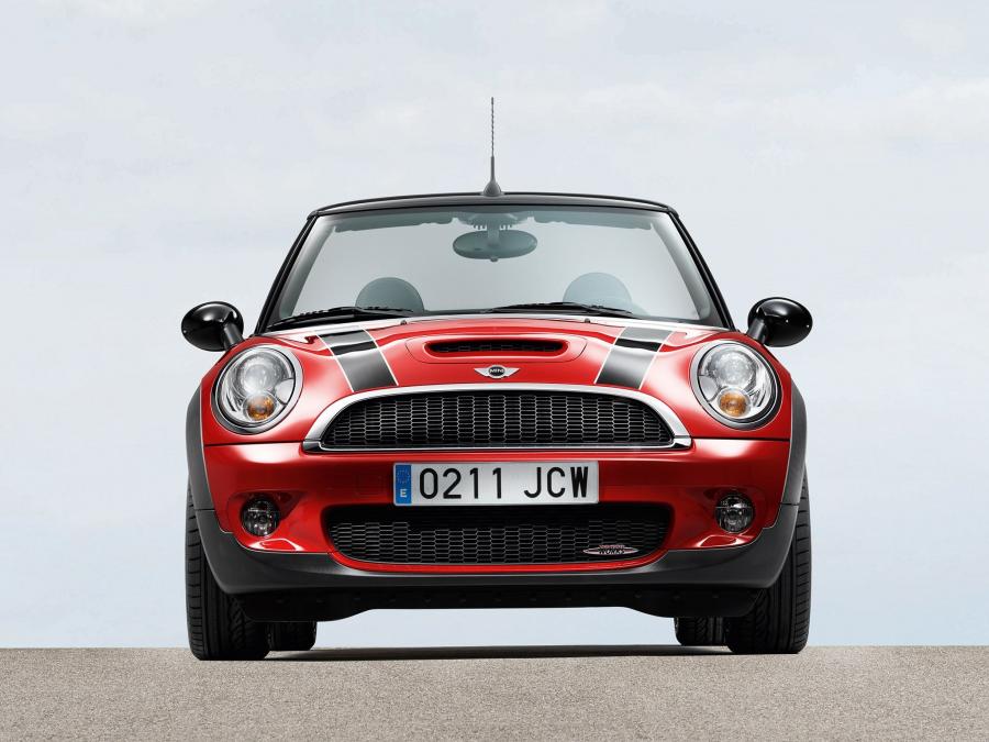  Mini Cooper JCW Cabrio 2009 года  (фото 27 из 40)